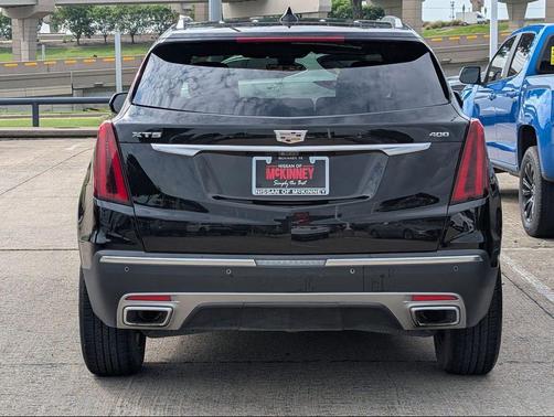 Stellar Black Metallic 2020 Cadillac XT5 Premium Luxury