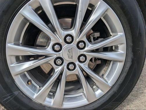 Stellar Black Metallic 2020 Cadillac XT5 Premium Luxury