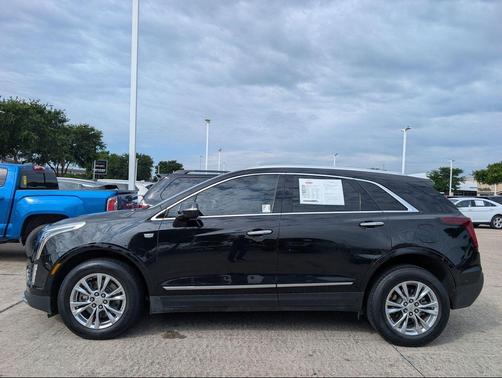 Stellar Black Metallic 2020 Cadillac XT5 Premium Luxury