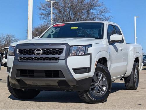 2025 Nissan Frontier SV