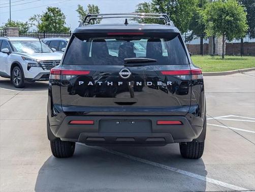 2025 Nissan Pathfinder SV FWD