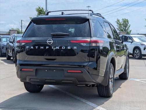 2025 Nissan Pathfinder SV FWD