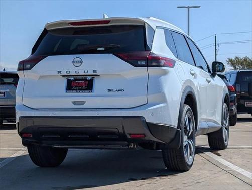 2025 Nissan Rogue SL