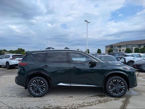 Obsidian Green 2026 Nissan Rogue Platinum