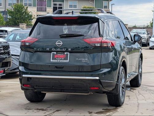 Obsidian Green 2026 Nissan Rogue Platinum