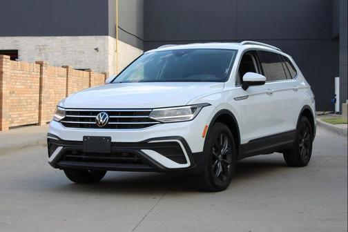 2024 Volkswagen Tiguan 2.0T SE