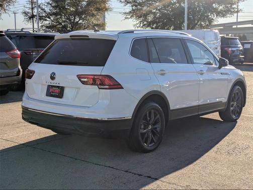 2024 Volkswagen Tiguan 2.0T SE