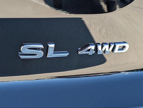 2025 Nissan Pathfinder SL 4WD