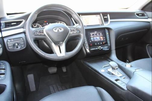 2022 INFINITI QX50 ESSENTIAL