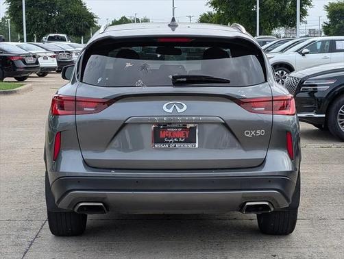 2022 INFINITI QX50 LUXE