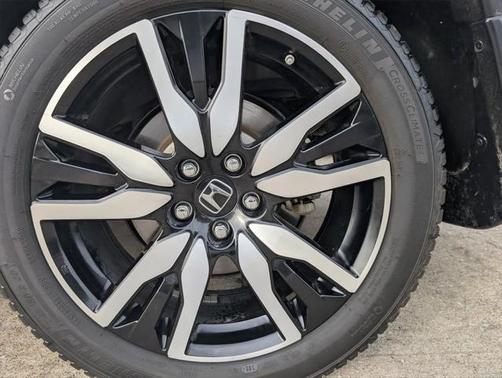 2022 Honda Pilot AWD Elite