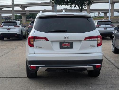 2022 Honda Pilot AWD Elite