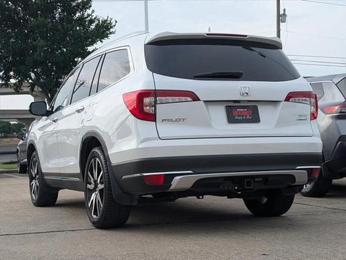 2022 Honda Pilot AWD Elite