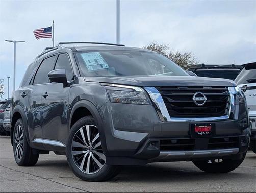 2025 Nissan Pathfinder Platinum FWD