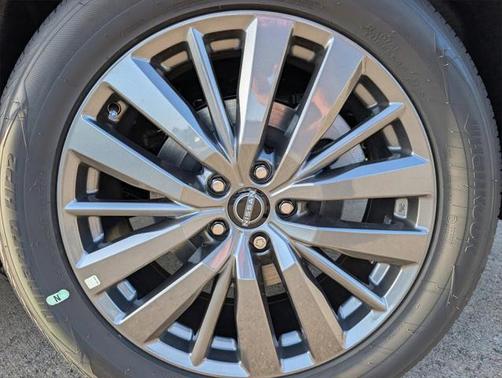 2025 Nissan Pathfinder SL FWD