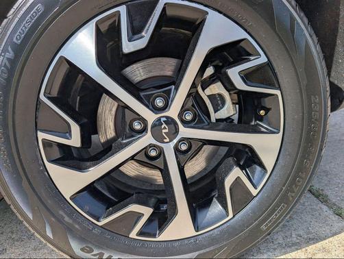 Gravity Gray 2024 Kia Sportage Hybrid EX