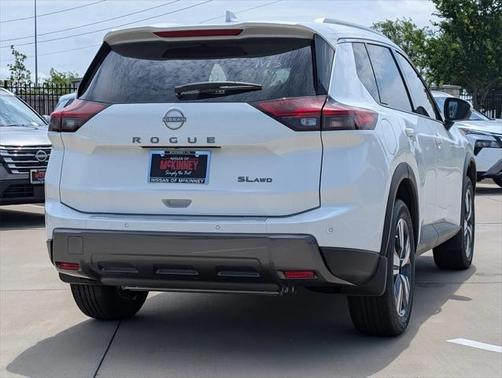 2025 Nissan Rogue SL