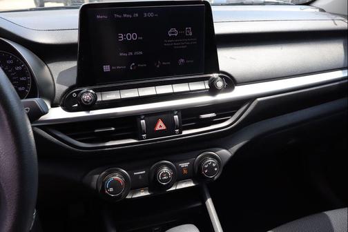 Aurora Black 2024 Kia Forte LXS