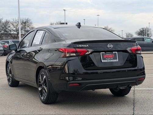 2025 Nissan Versa 1.6 S