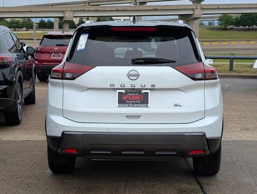 2025 Nissan Rogue SL
