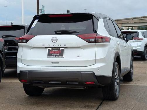 2025 Nissan Rogue SL