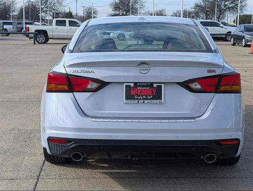 2023 Nissan Altima SR FWD