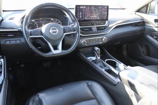 2023 Nissan Altima SR FWD