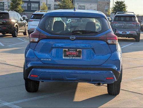 2025 Nissan Kicks S