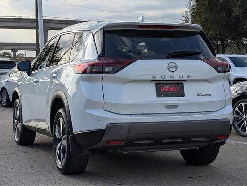 2024 Nissan Rogue SL