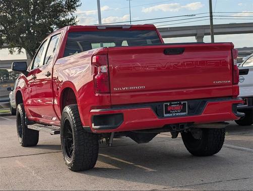 2022 Chevrolet Silverado 1500 Custom