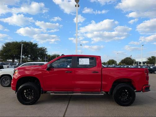 2022 Chevrolet Silverado 1500 Custom