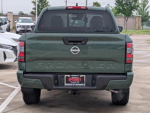 2025 Nissan Frontier SV