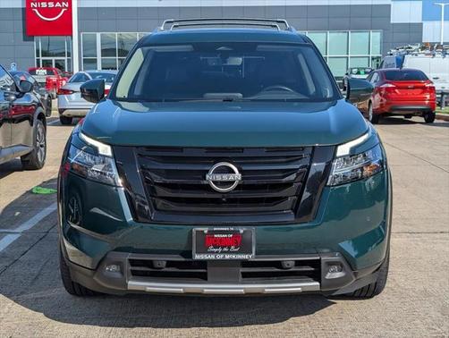 2023 Nissan Pathfinder SL 4WD