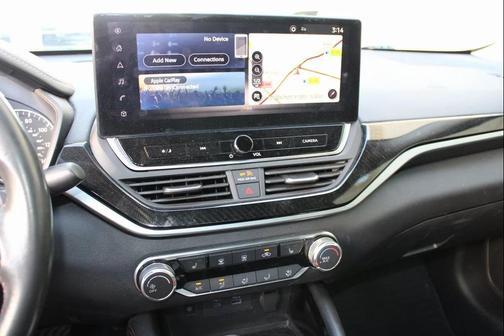 2023 Nissan Altima SR FWD