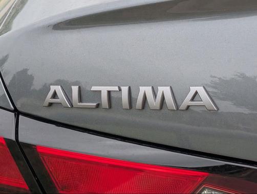 Gun Metallic 2026 Nissan Altima SV FWD