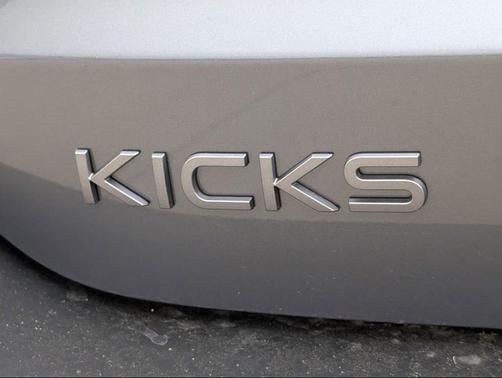 Gun Metallic 2026 Nissan Kicks SV