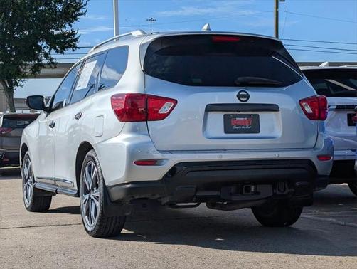 2019 Nissan Pathfinder Platinum
