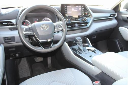 2021 Toyota Highlander L