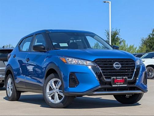 2025 Nissan Kicks S