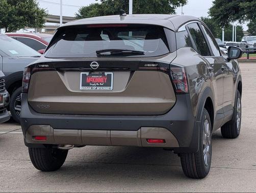Canyon Bronze Metallic 2026 Nissan Kicks S
