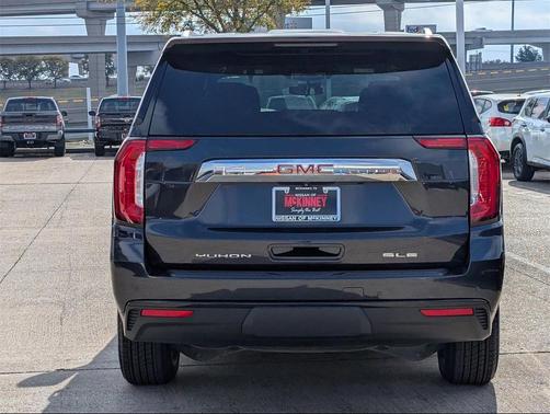 2023 GMC Yukon SLE