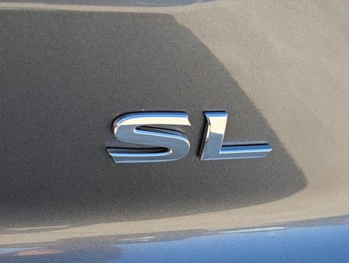 2025 Nissan Pathfinder SL FWD