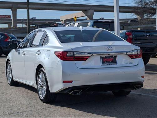 Eminent White Pearl 2017 Lexus ES 350 Base