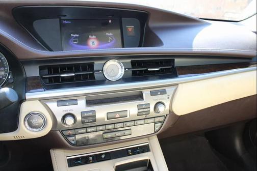 2017 Lexus ES 350 Base