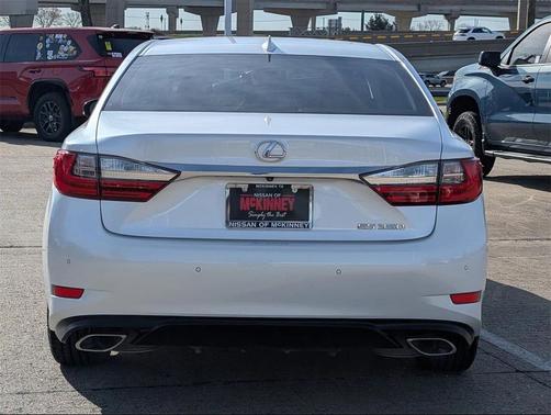 2017 Lexus ES 350 Base