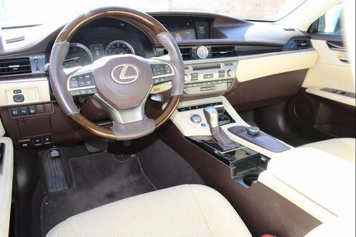 2017 Lexus ES 350 Base