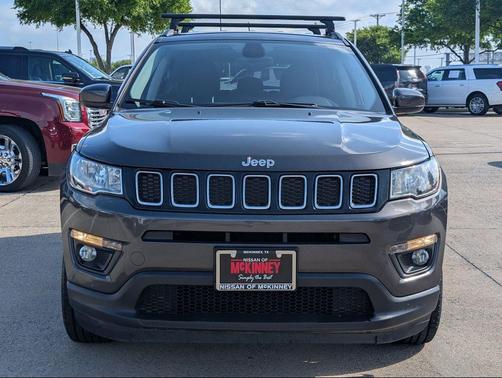Granite Crystal Metallic Clearcoat 2018 Jeep Compass Latitude