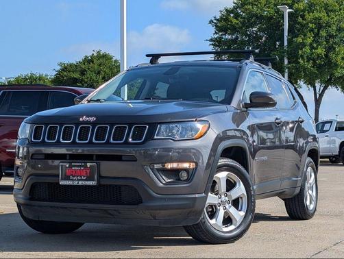 Granite Crystal Metallic Clearcoat 2018 Jeep Compass Latitude