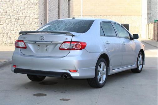 2012 Toyota Corolla LE