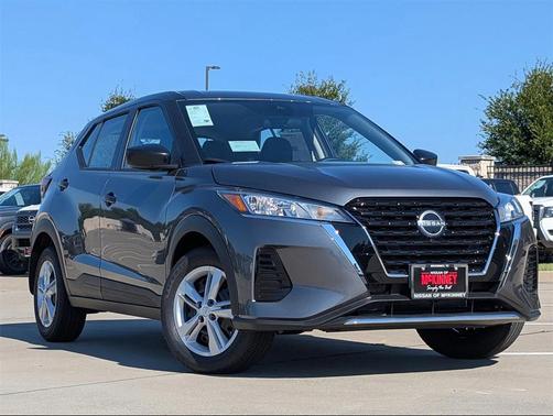 2025 Nissan Kicks S
